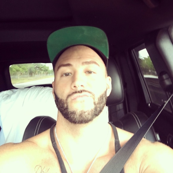 Meet your Posher, Dustin - Picture 1 of 1